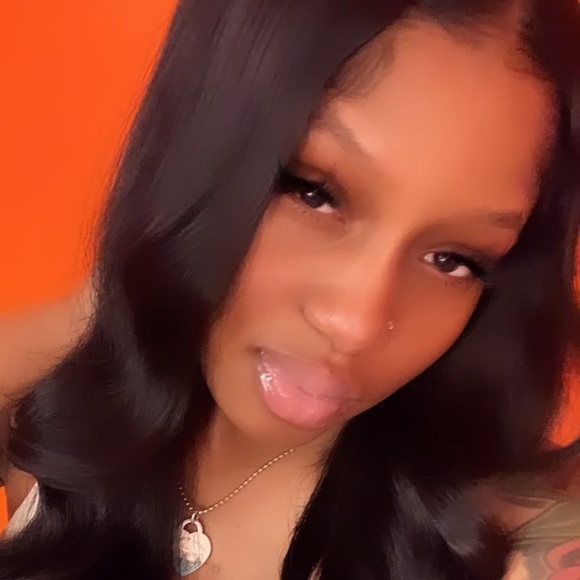 Meet your Posher, Dakerria - Picture 1 of 1